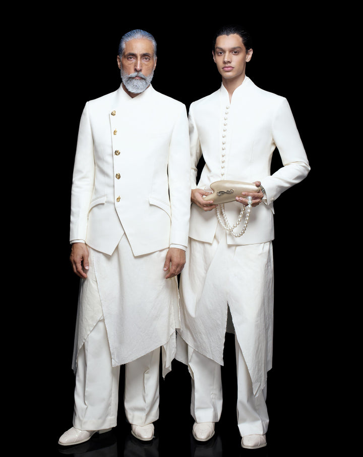 The Asymmetric Winged Bandhgala